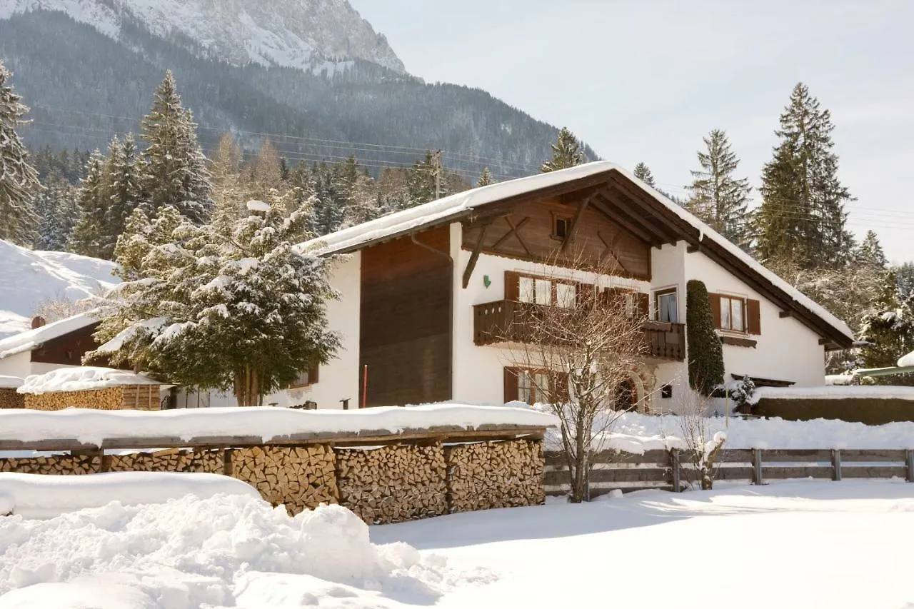 Gaestehaus Kerschbaum グライナウ ドイツ